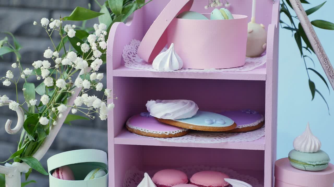 맛있는 웨딩 리셉션 사탕 바 디저트 테이블