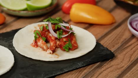 chicken tacos with toppings