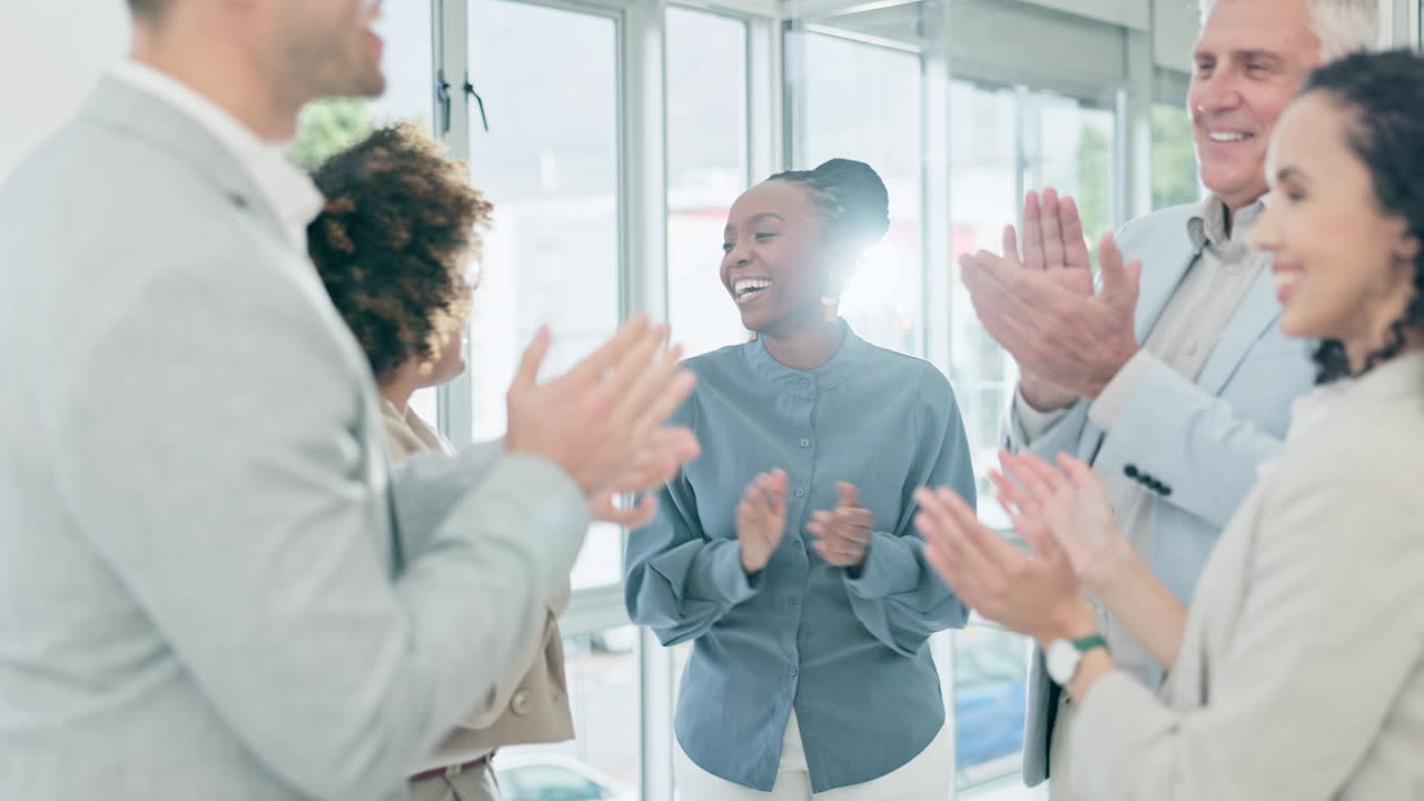 gente de negocios, aplausos y celebraciones