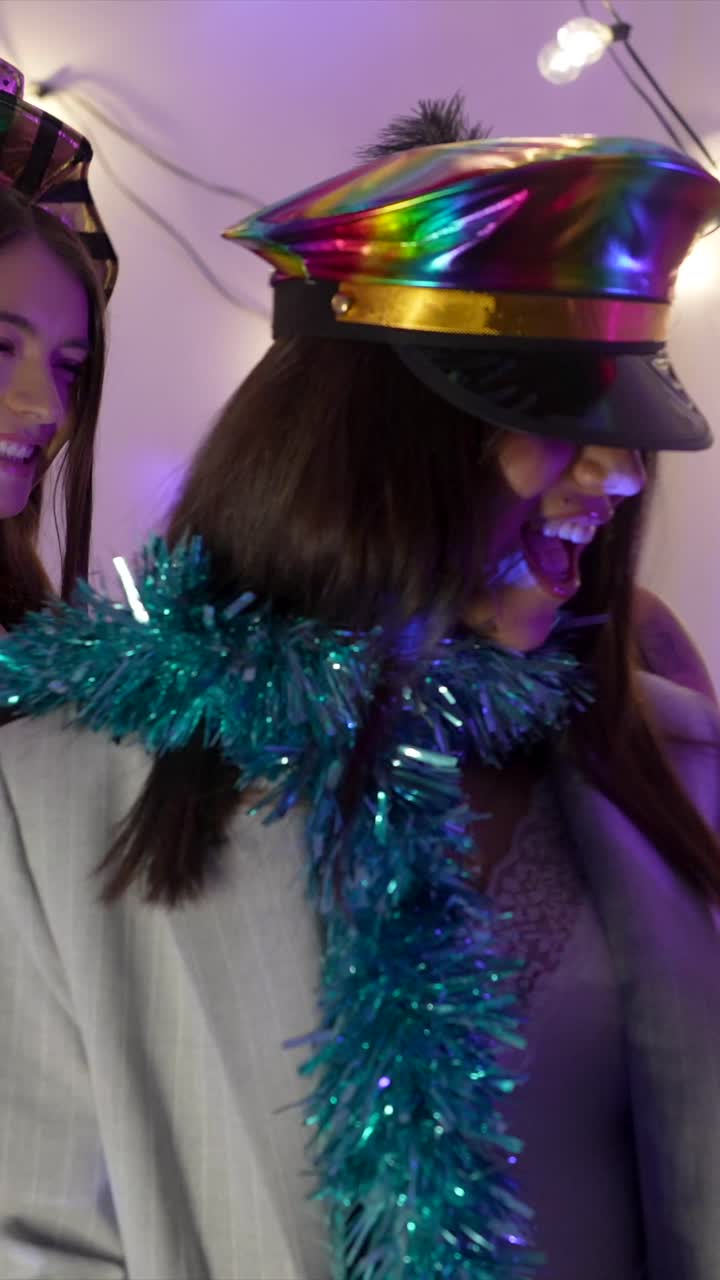 Festeggiamenti con donne