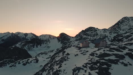 Camping-spot-in-the-Austrian-Alps