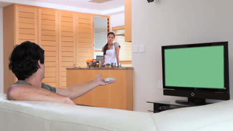 una pareja que tiene una pelea.