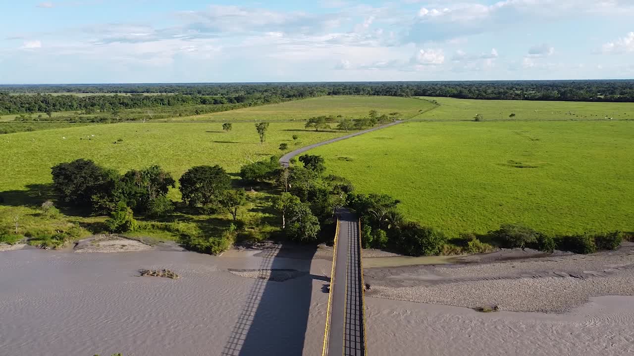 paisaje con el camino viaje perfecto