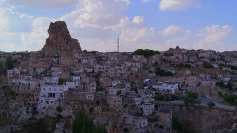 lapso de tiempo de un pueblo en el centro de turquía en la región de capadocia 1