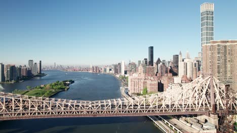 Horizonte-De-Nueva-York-Desde-El-Río-Este