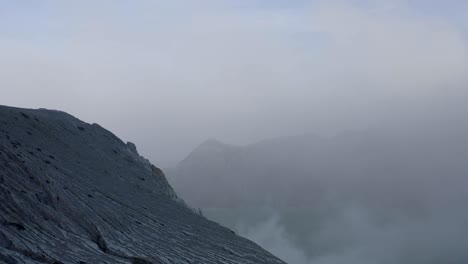 Luftaufnahme-Des-Ijen-Kraters-In-Indonesien