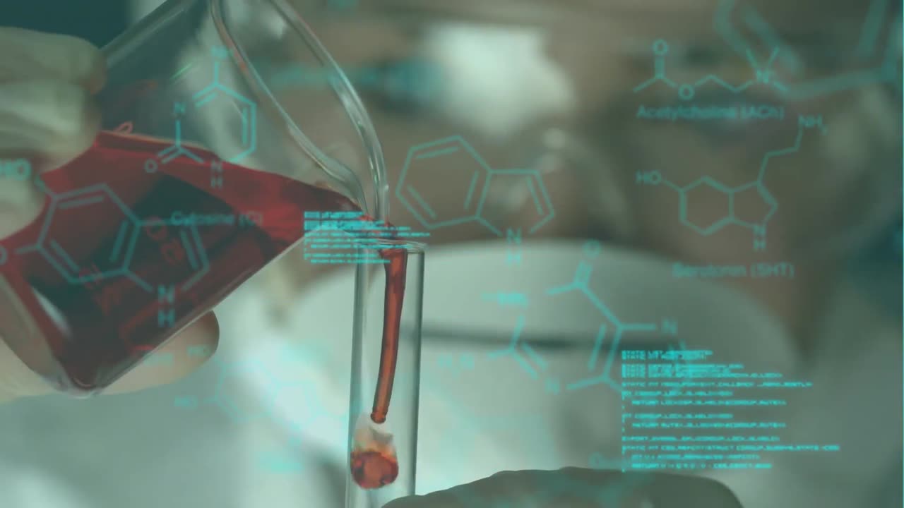 animación de procesamiento de datos y fórmula química sobre una científica caucásica