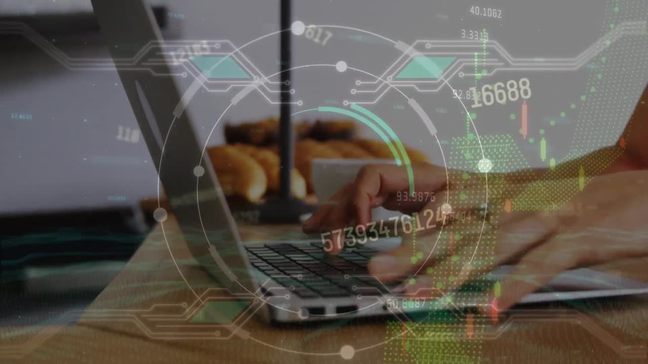 animación de números flotantes, gráficos de líneas y círculos sobre manos recortadas de una mujer usando una computadora portátil