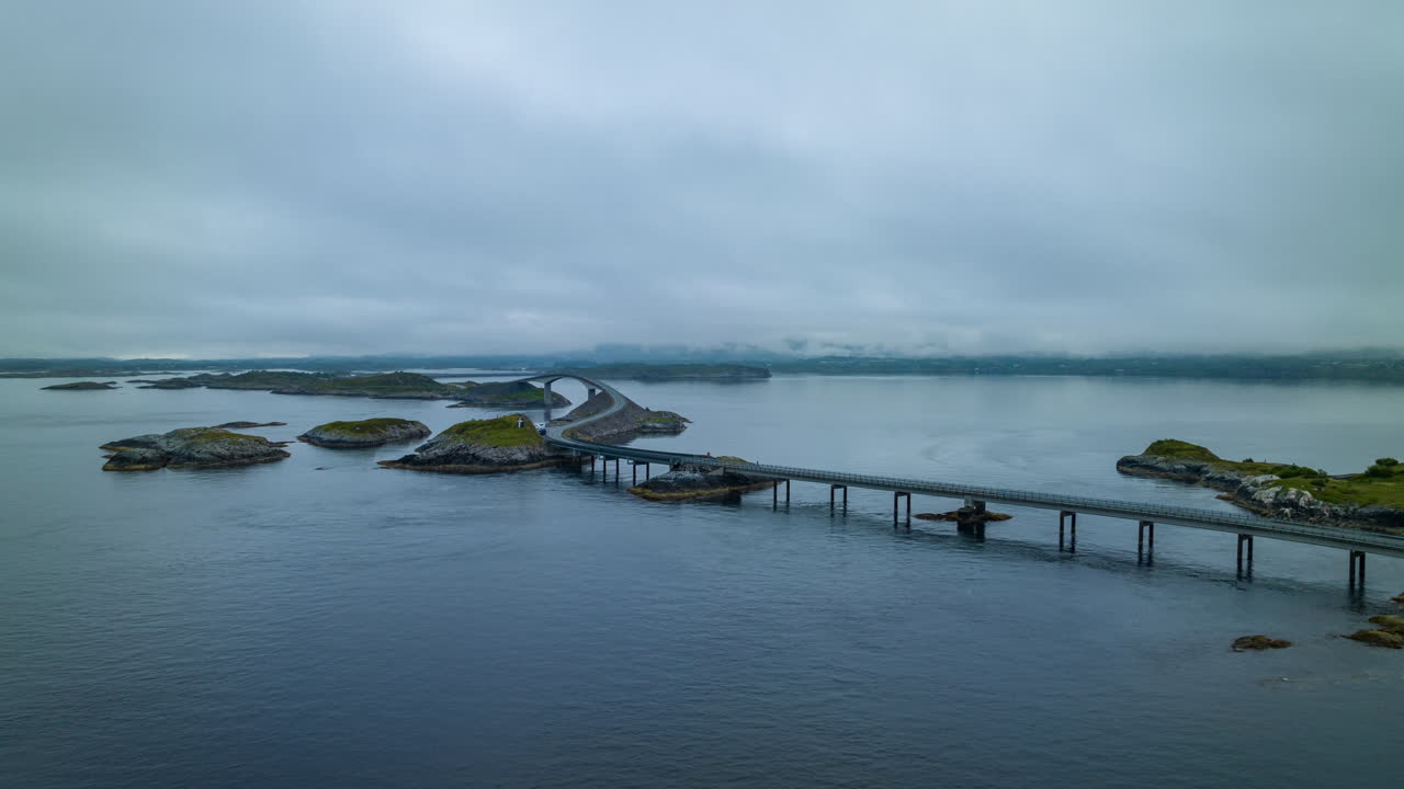 노르웨이의 자동차 교통과 함께 애틀랜터와 베겐의 공중 하이퍼  ⁇ 스