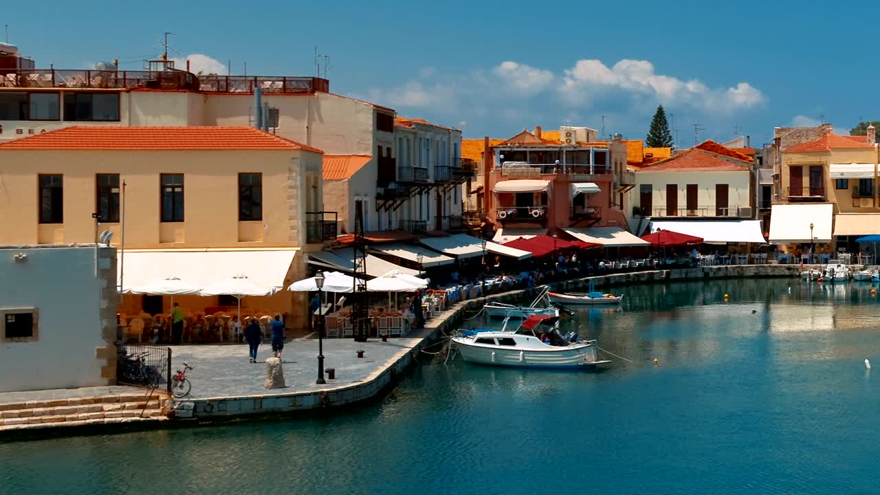 레노, 크레타, 그리스