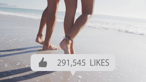 animación de burbuja de habla con pulgares hacia arriba icono y números, sección baja de pareja caminando por la playa
