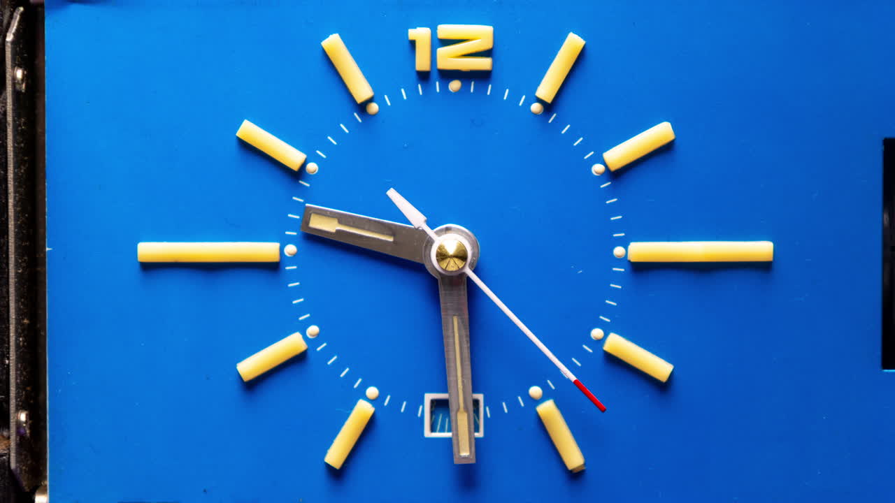 Cool blue retro clock in stop motion