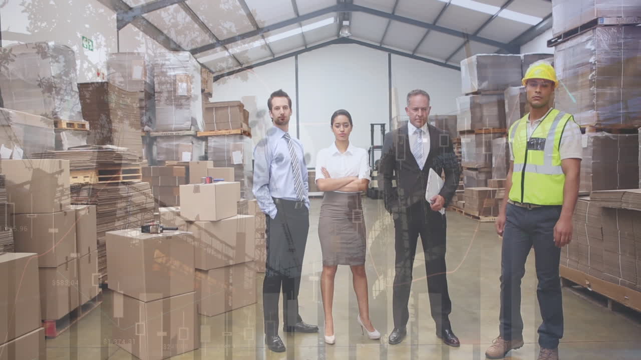 animación de datos financieros sobre diversos trabajadores masculinos y femeninos de almacén