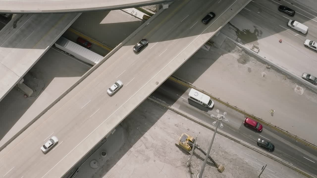 View of Chicago highways with vehicles moving in the city