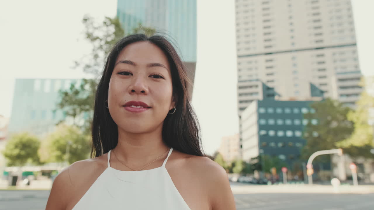 도시에있는 여자