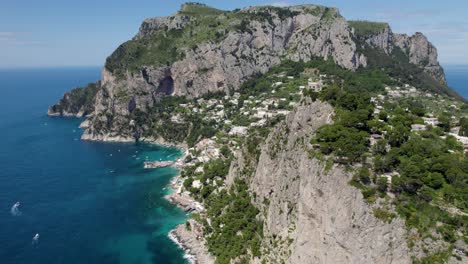 Rugged-and-precipitous-terrain-of-touristy-Capri-island,-Italy