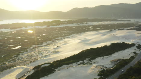 Dunas-Da-Joaquina-Dunas-De-Arena-Al-Atardecer,-Florianópolis,-Santa-Catarina,-Brasil