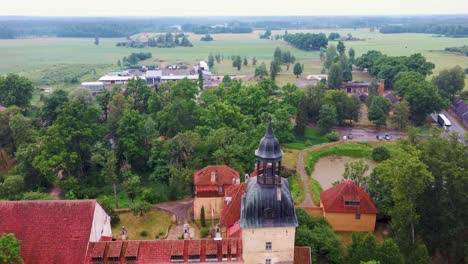 Lielstraupe-Medieval-Castle-in-the-Village-of-Straupe-in-Vidzeme,-in-Northern-Latvia