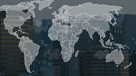 animación del mapa del mundo y procesamiento de datos frente a una vista aérea del paisaje urbano