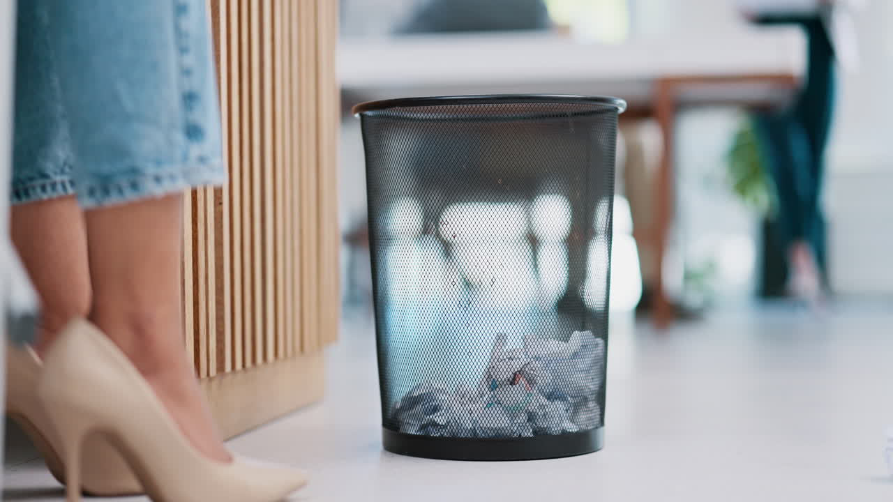 사무실 쓰레기, 바닥 및 종이 재활용