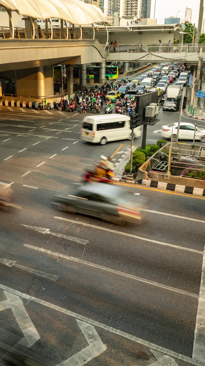 timelapse of rush hour traffic in central bangkok in vertical