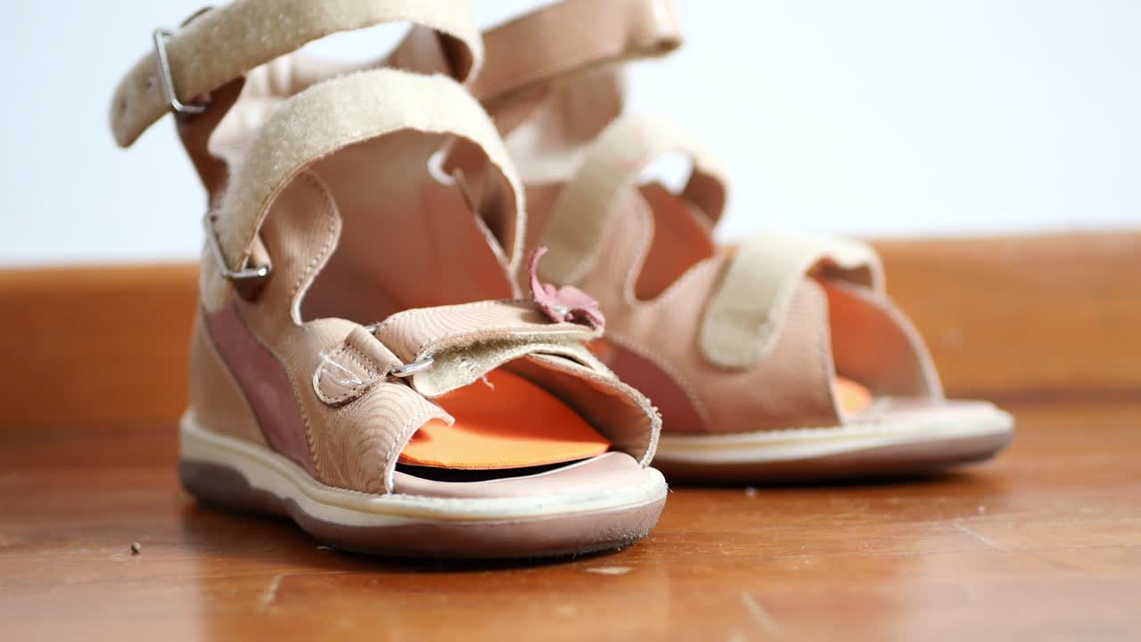 뇌성마비 어린이 장애인 신발 바닥에