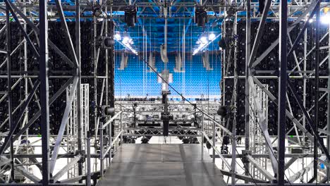 preparación del escenario para un evento