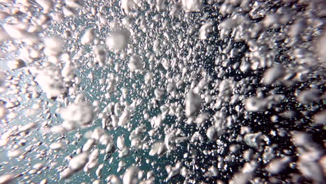 Diving bubbles underwater in Gal&aacute;pagos Islands