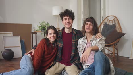 happy friends moving in