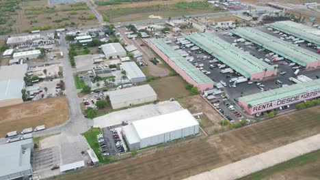 Zeitraffer-An-Bewölkten-Tagen-Am-Mcallen-Produce-Terminal-Market-In-South-Mcallen,-Texas,-Clouse-Von-Hidalgo-International-Brige