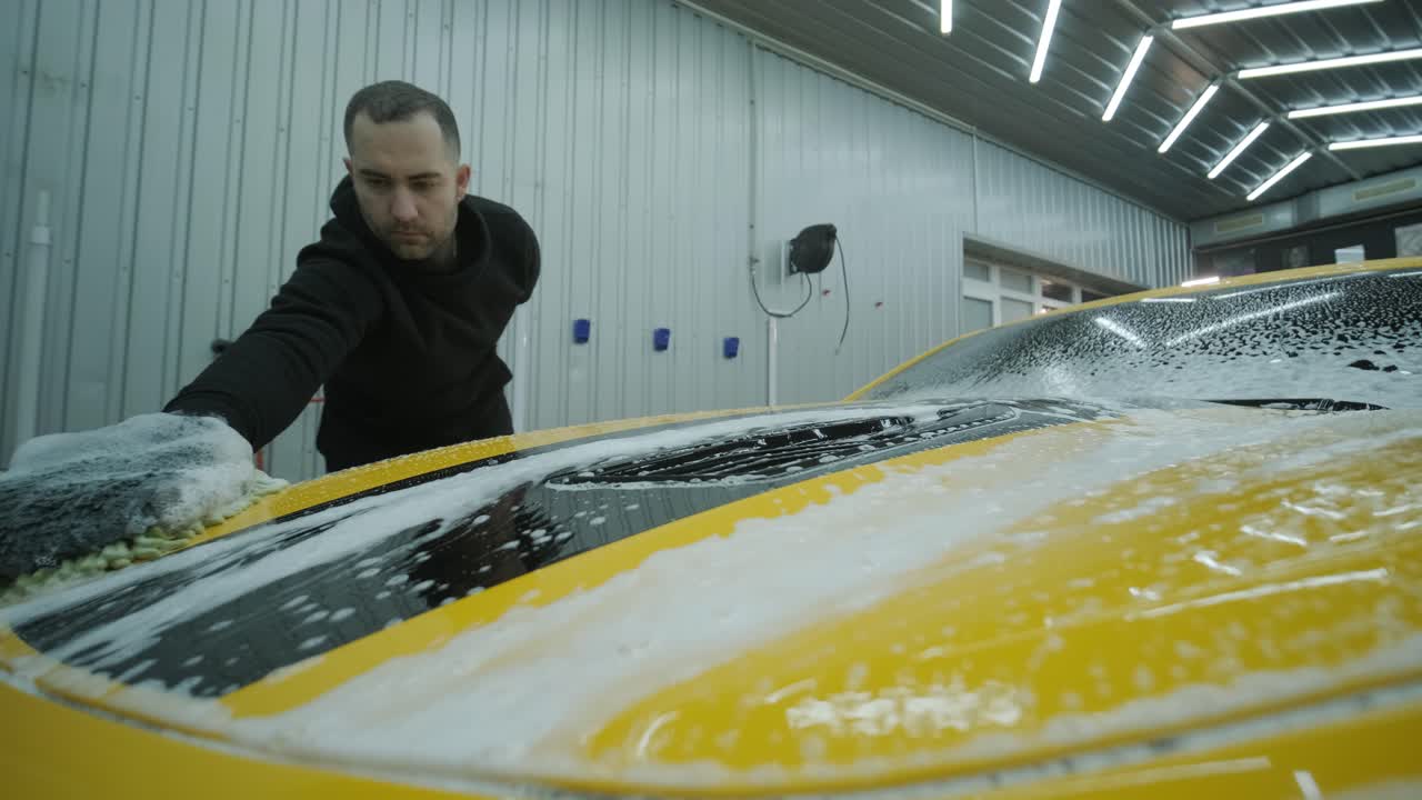 Professional Car Detailing – Washing, Ceramic Coating, and Interior Cleaning