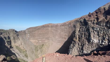 En-La-Cima-Del-Monte.-Vesubio-En-Italia