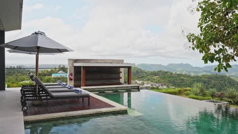 propiedad inmobiliaria de lujo en las colinas de lombok, indonesia