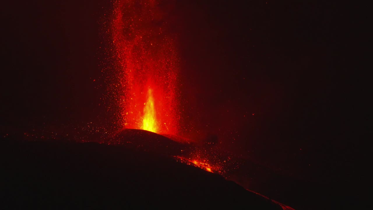 erupción volcánica en la palma islas canarias 2021