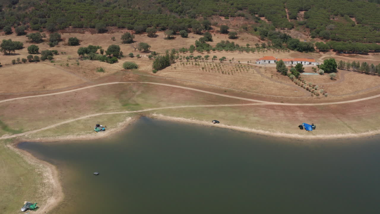 vistas aéreas de la presa pego do altar, alentejo, portugal 1