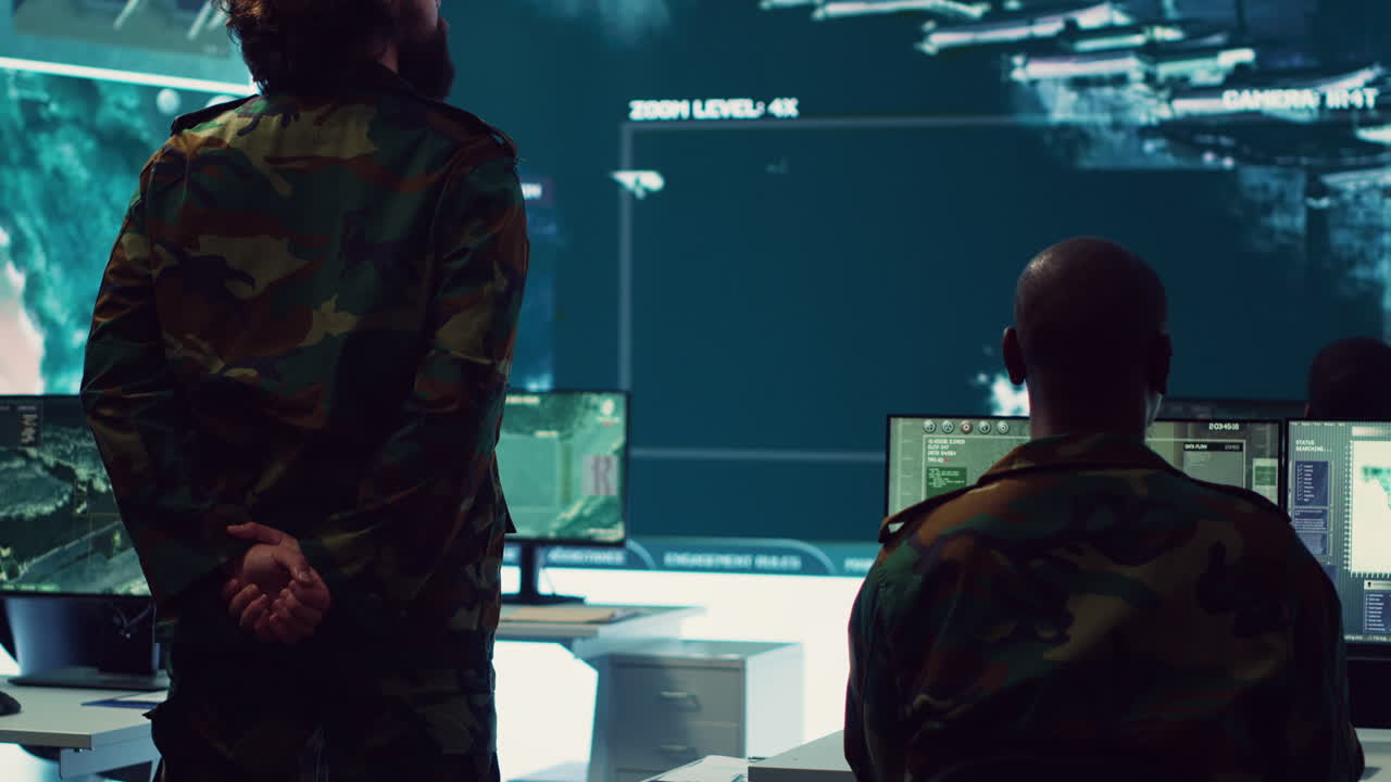 sargento mayor del ejército que maneja una operación del servicio secreto