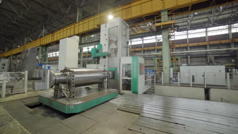 Large CNC Machining of Metal Components in a Factory
