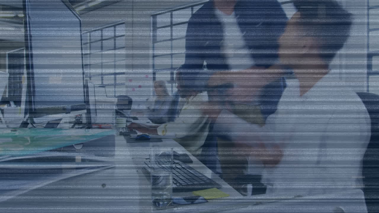 바쁜 사무실 에 있는 젊은 사무실 직원 들 의 그룹