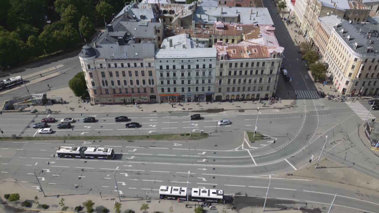 кинематографический снимок главной линии, ведущей через ригу в меркелу в латвии, европа 13 января, часть 2