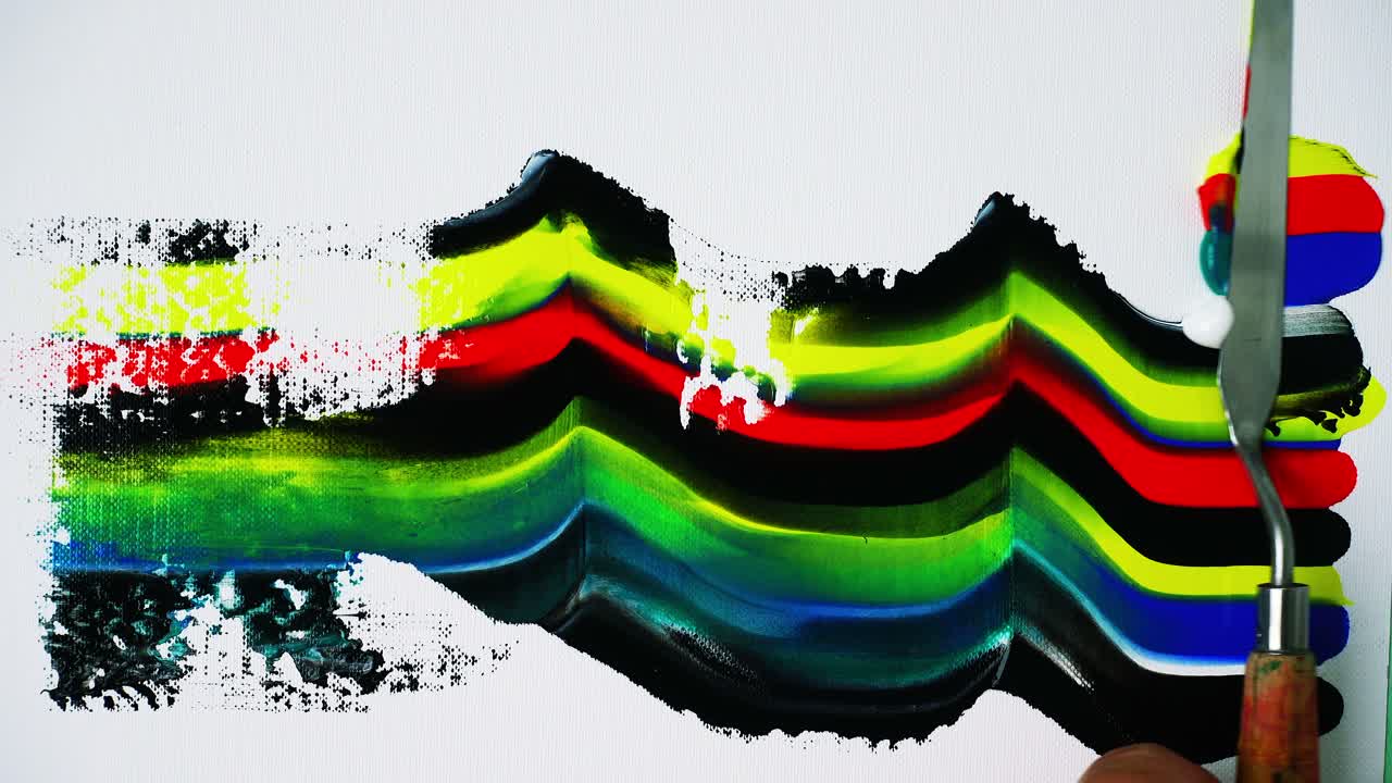 L'artista disegna uno sfondo astratto in acrilico. Sfondo in acrilico