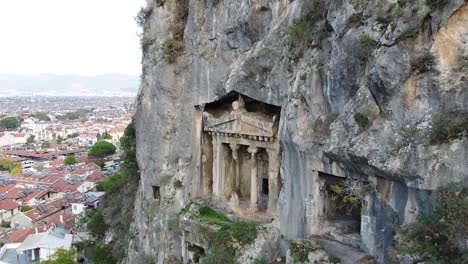 Famosas-Tumbas-Licias-De-La-Antigüedad-En-Fethiye,-Turquía