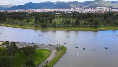 aerial view of the lake in &quot;simón bolívar metropolitan park&quot; which is the largest and most important urban park in the city of bogot?