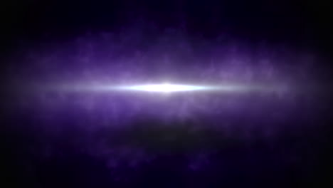 des nuages violets foncés et des étoiles dans la galaxie