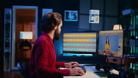 creador de contenido que trabaja en un estudio de diseño gráfico, seleccionando las mejores imágenes editoriales para las redes sociales