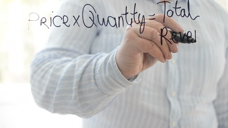 Economics. Total revenue, a formula and on graphics. We write with a marker