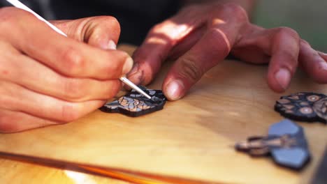 Hand-drawing-Wood-Souvenir-Present