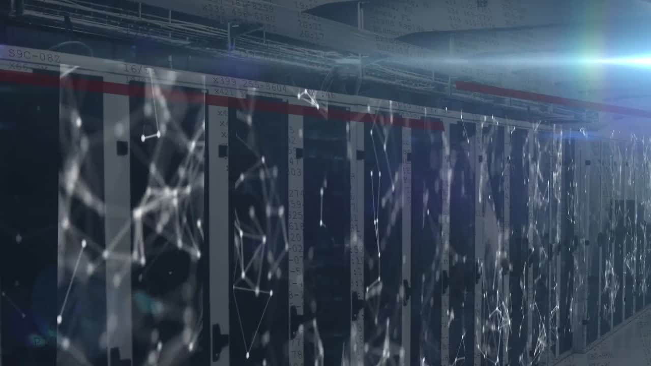 animación de puntos de luz y pantallas con red de conexiones contra la sala de servidores de computadoras