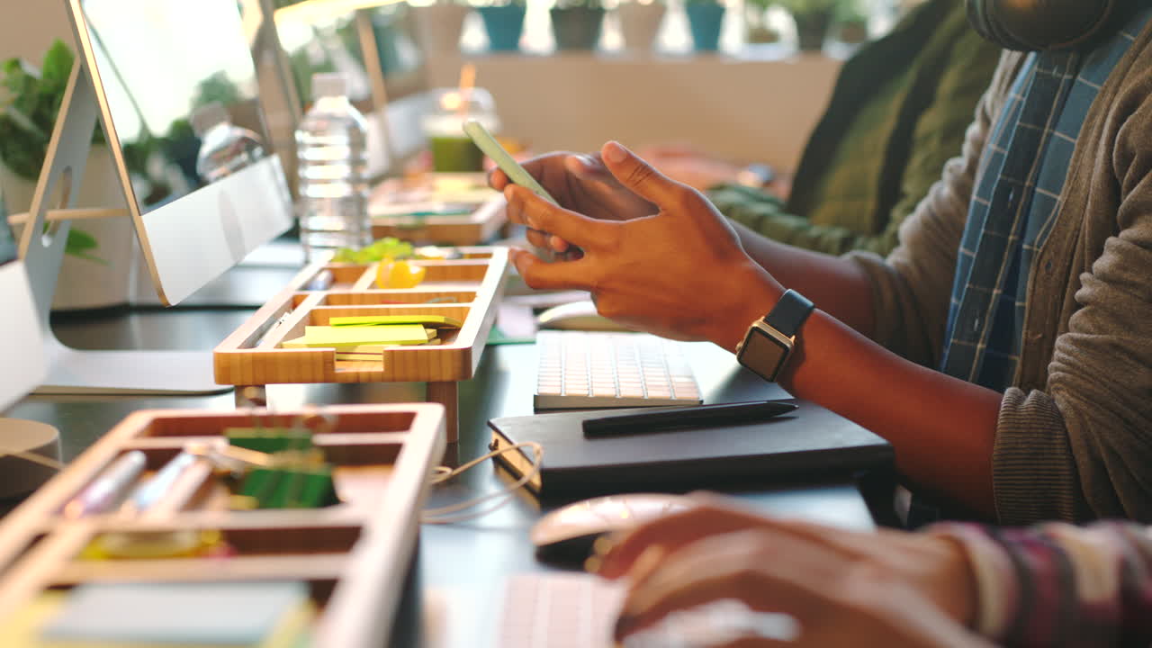 창의적인 팀 손, 컴퓨터 작업장