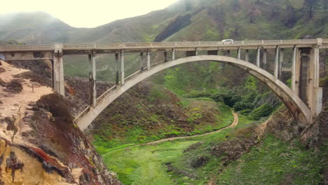 puente big sur y rocky creek: vista de pájaro