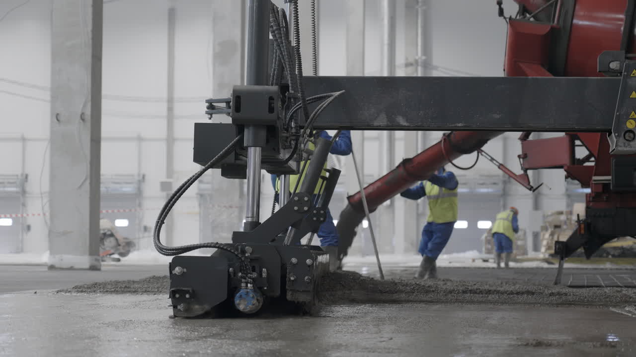 vertido de pisos de hormigón en entornos industriales